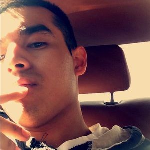 Meet your Posher, Rene